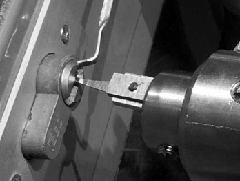 Dedebaşı'da kapı açma hizmeti